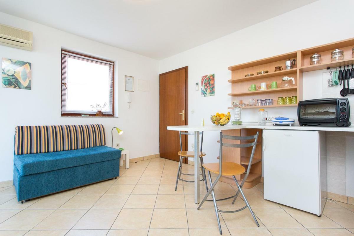 1-Bedroom Apartment With Loggia In Punat Island Krk מראה חיצוני תמונה