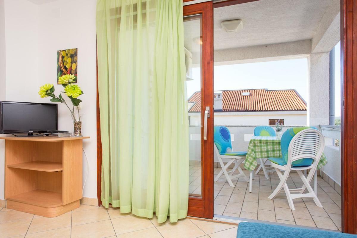 1-Bedroom Apartment With Loggia In Punat Island Krk מראה חיצוני תמונה